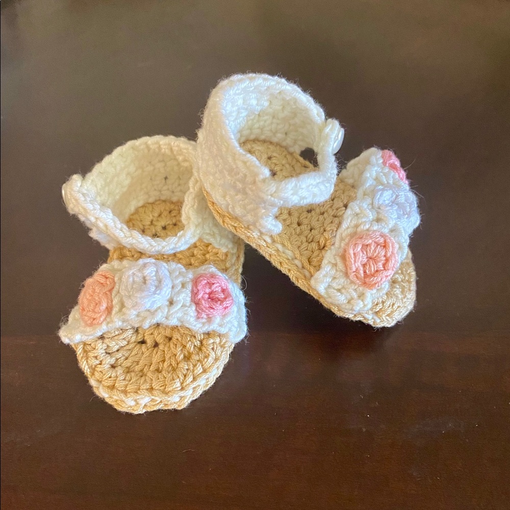 Crocheted baby sandals